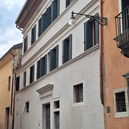 Vendégház Dimora Storica Zacchi D'arrigo Belluno